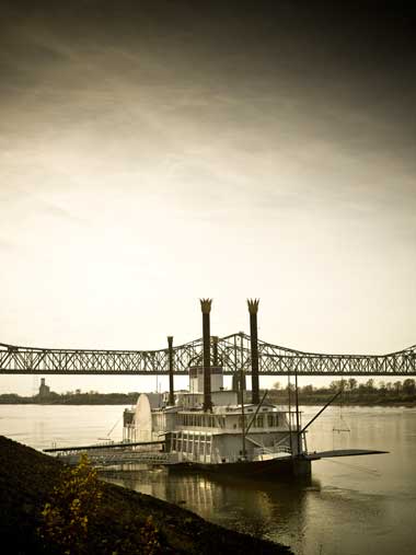 RiverBoatPage